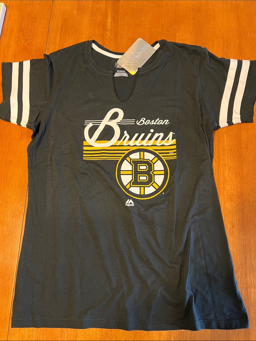 Boston Bruins Women’s Black Short-Sleeve Tee XL